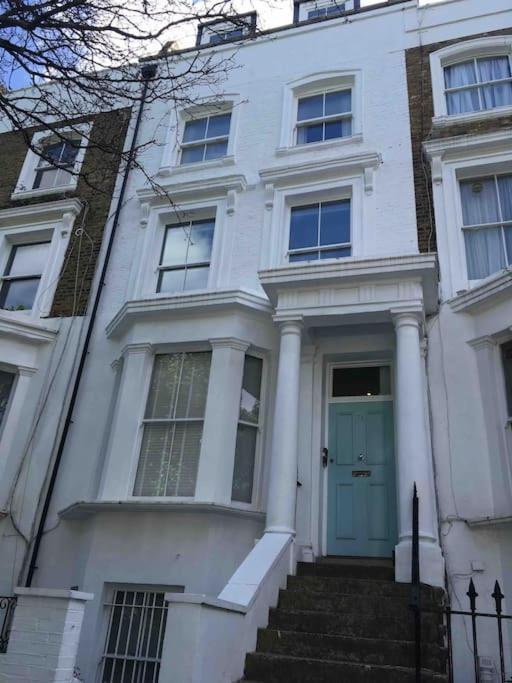 Newly Refurbished 2-bedroom Flat In Notting Hill * Londen
