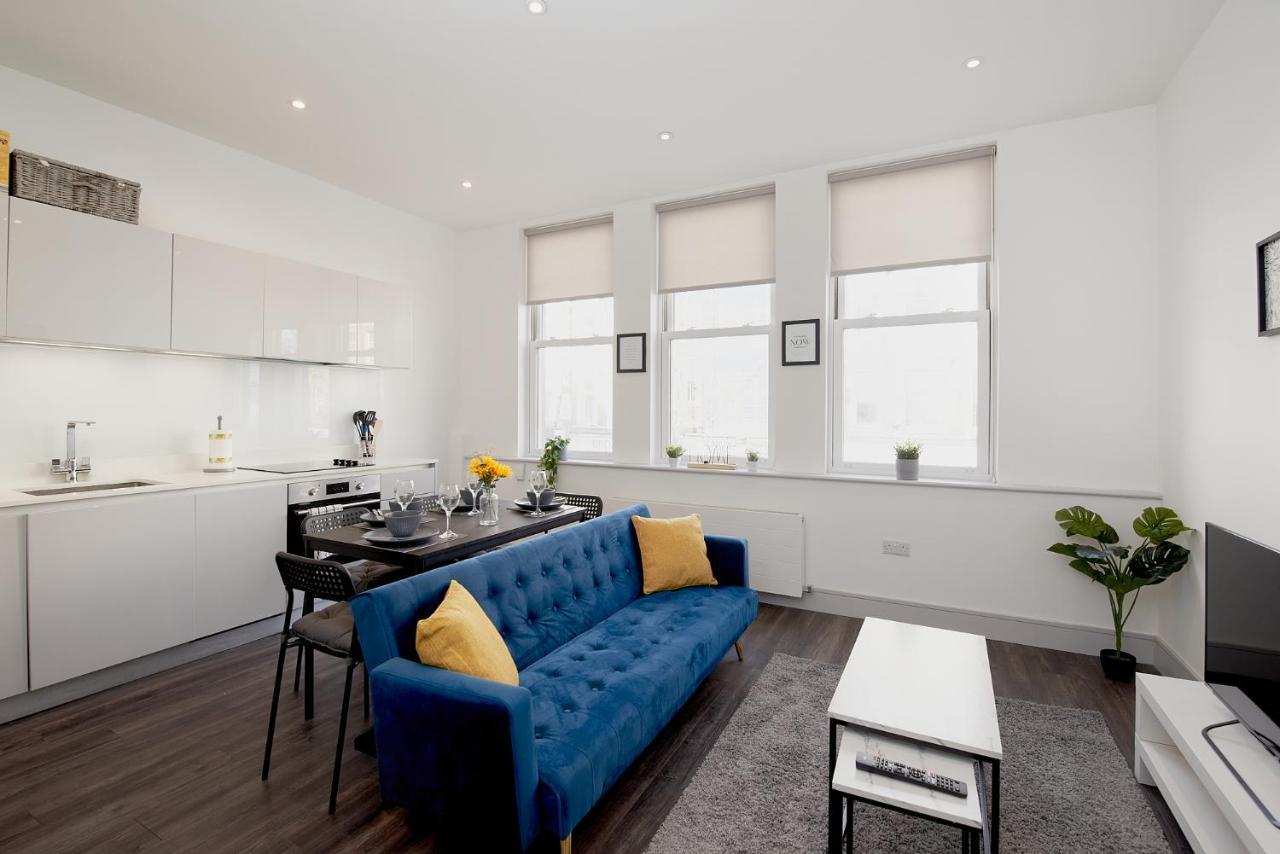 Apartamento High Spec 2 Bed W/parking Available Londres