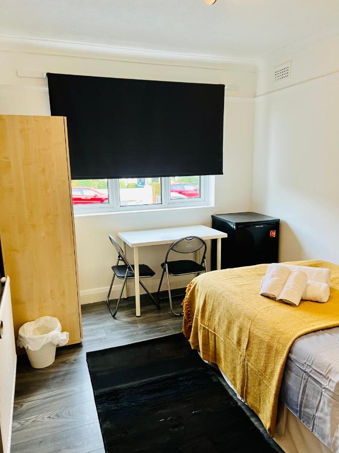 Beautiful Private In Willesden Appartement *