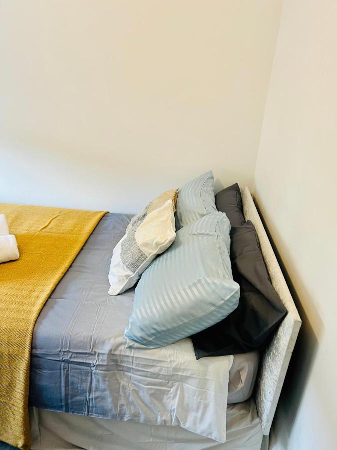 Beautiful Private In Willesden Appartement Londen