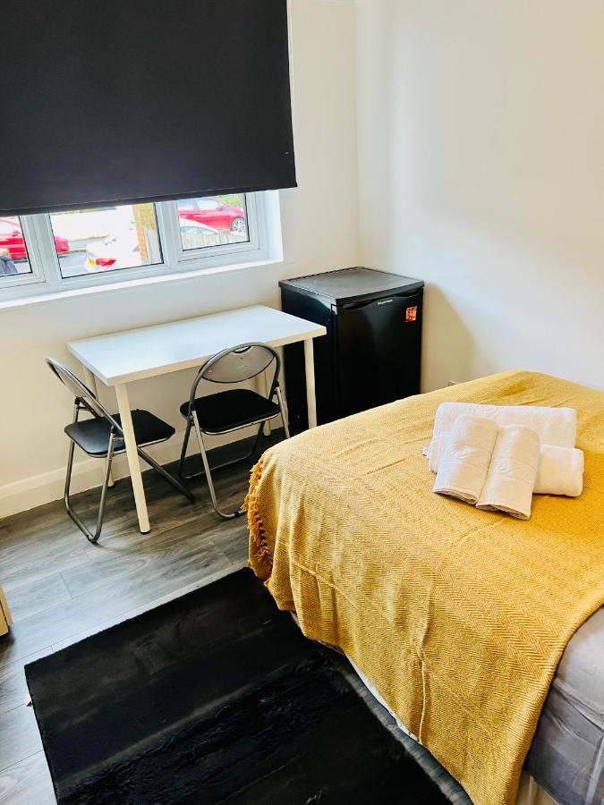Beautiful Private In Willesden Appartement Londen