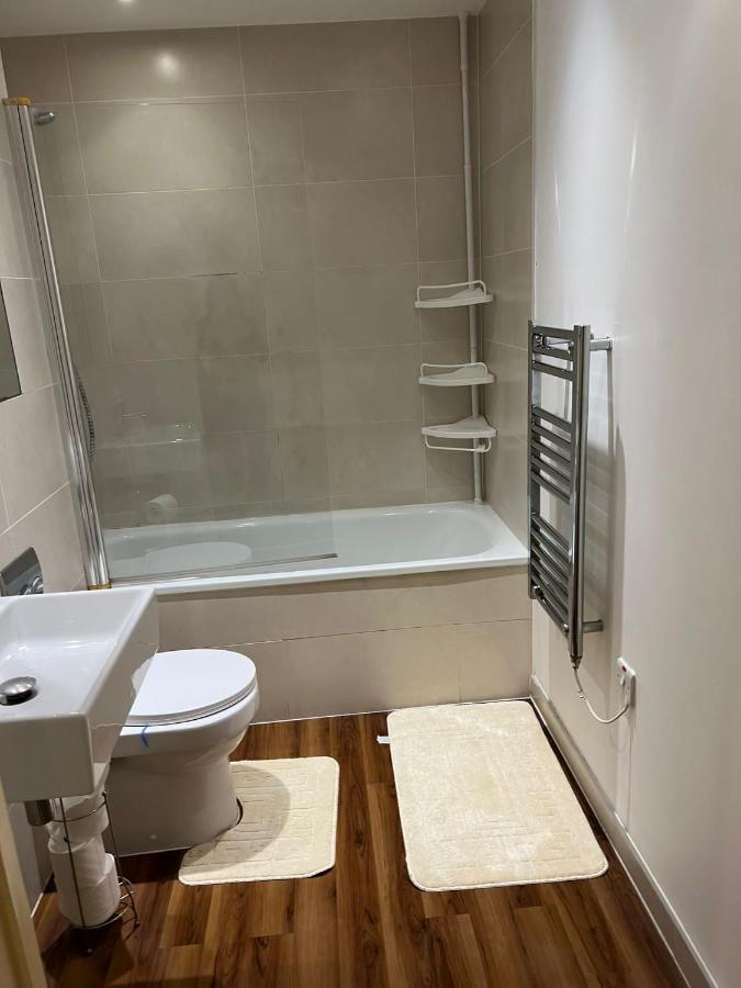 Leilighet Lovely Luxury 1-bed In Wembley London