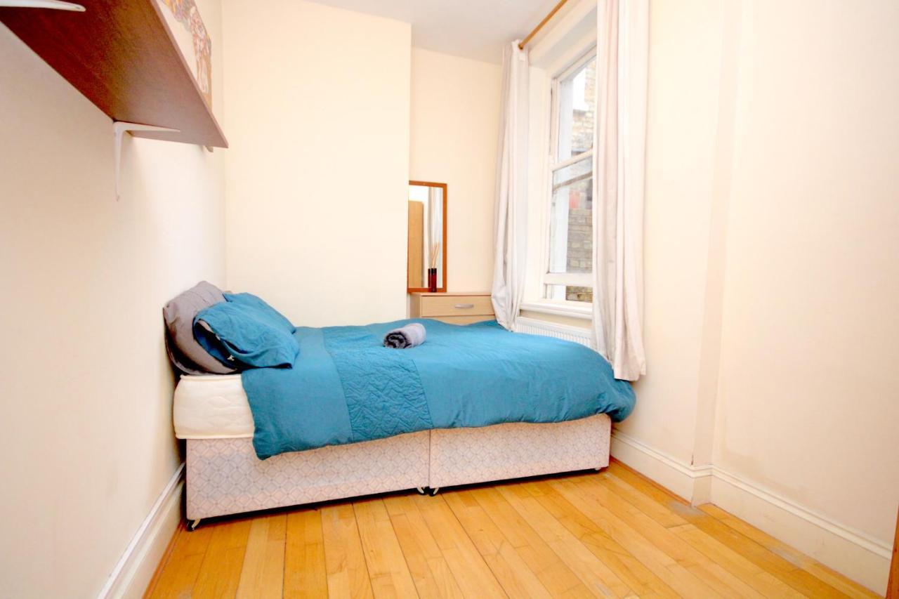 Three Bedroom Flat With Garden In Fulham Appartement