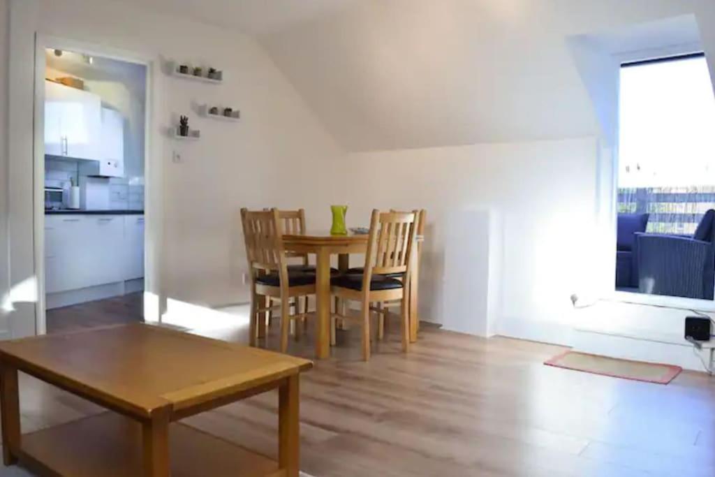 Spacious 1 Bedroom W/ Outdoor Terrace * Londres