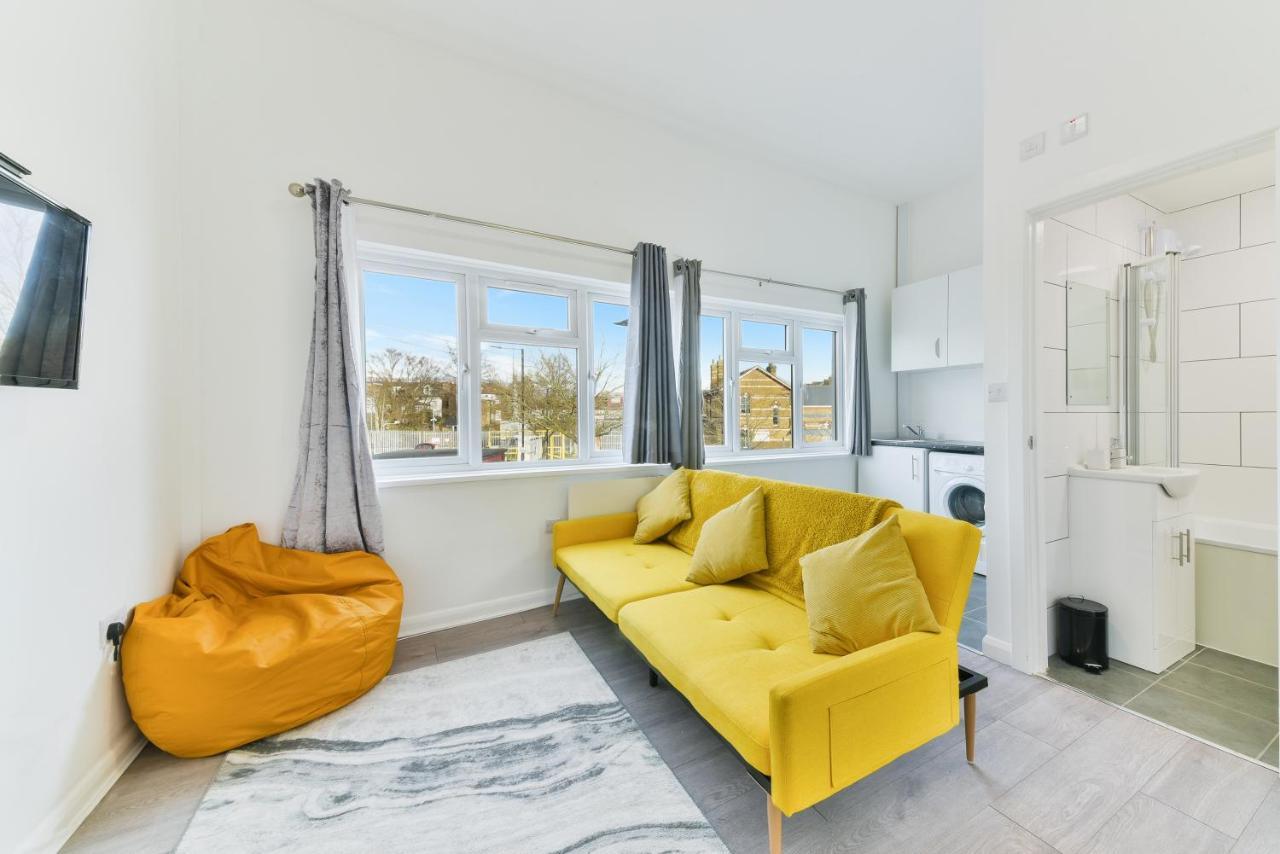 Leilighet Amazing 1-bed Flat 20 Mins Into Victoria *