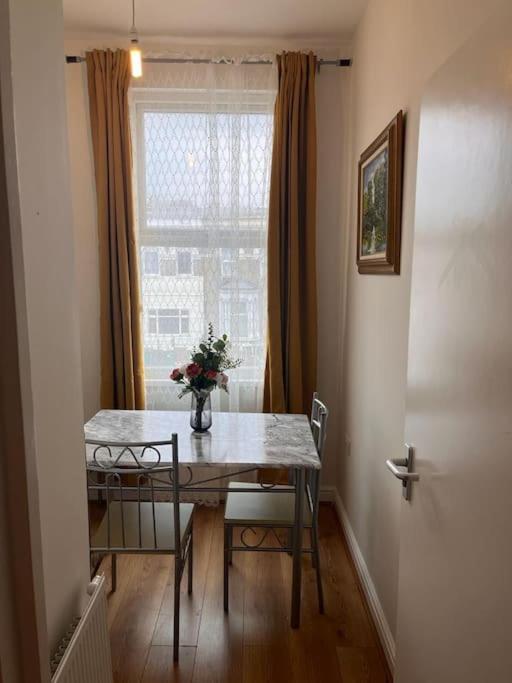 Appartement 2 Bed Flat In Canning Town *