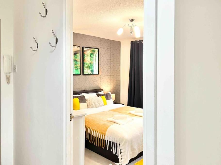 Apartment Free Parking - Business Or Relocation - Weekly Or Monthly - 4 Guests By Hofin Stays Short Lets & Serviced