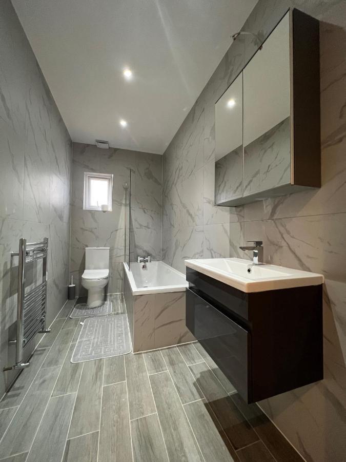 Star Station Road 3-bed Haven Londen