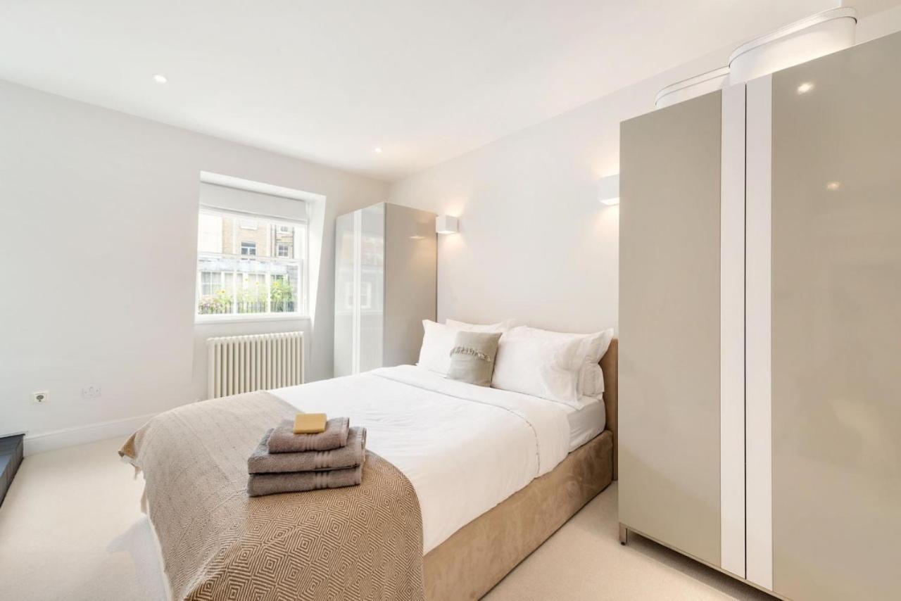 Prime Knightsbridge Mews - 4 Bed House
