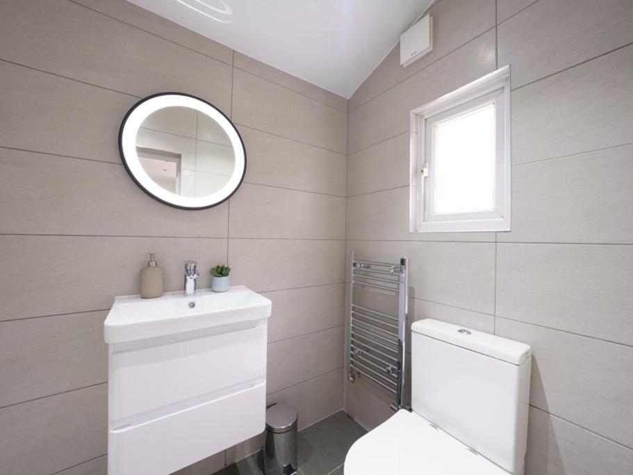 Apartment Modern 2 Bed Flat Near Wembley Stadium London