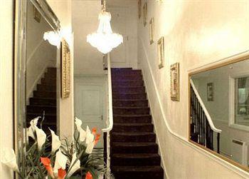 Piccolino Hyde Park Bed & Breakfast London