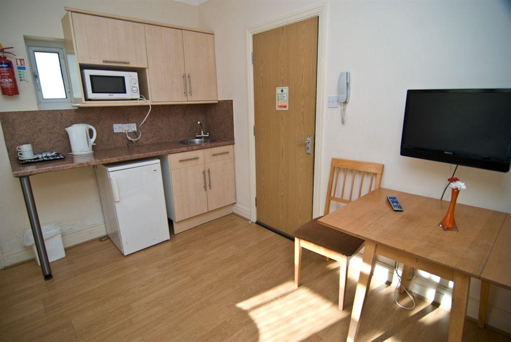 Gloucester Hotel 3*
