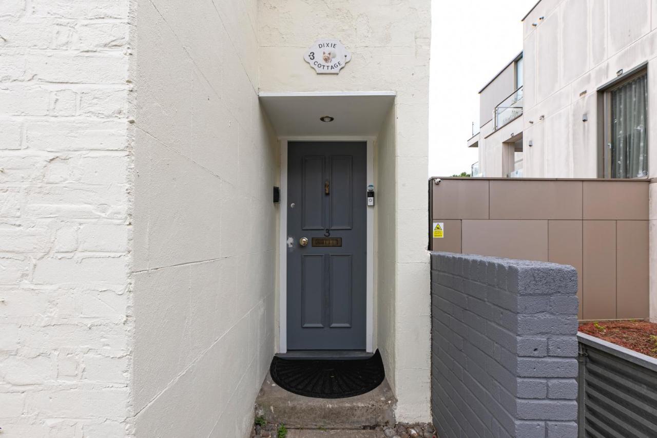 Skyvillion - 2 Bed In Finchley- 2 Mins Walk To East Finchley Tube Station Appartement Londen