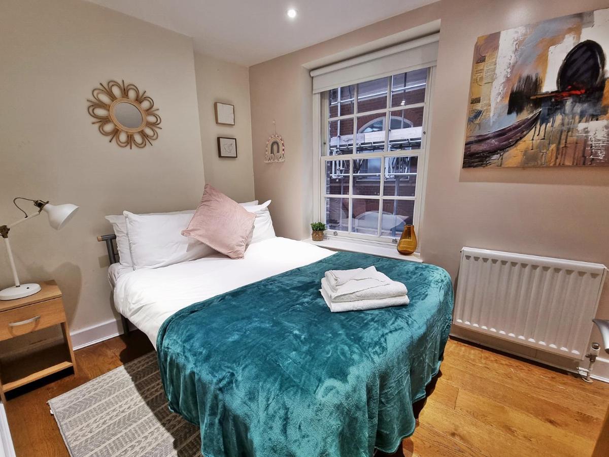 Apartment Artillery Lane London