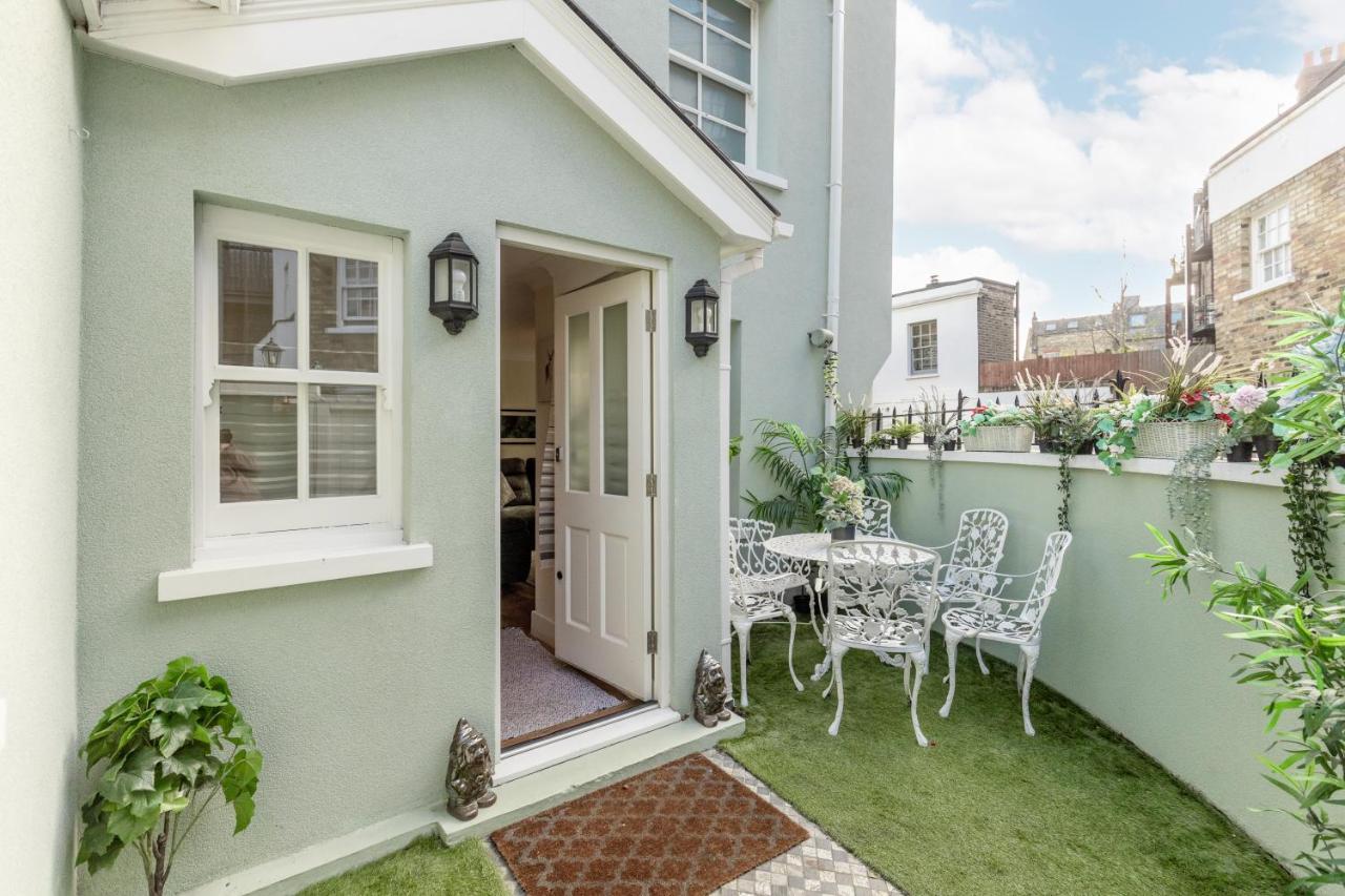 Stunning 3 Bed House With Garden Londen