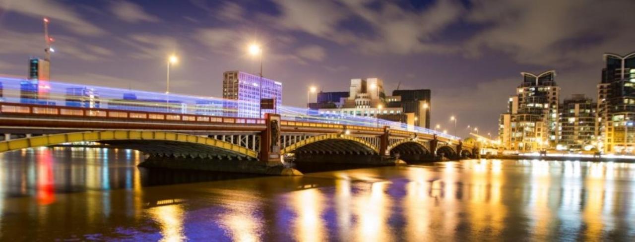 Apartment 2 Bedroom Us Embassy Eye And Riverside View Panoramic Balcony London
