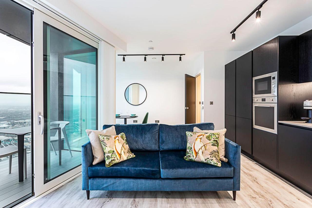 Icon Tower Flat Vii * London
