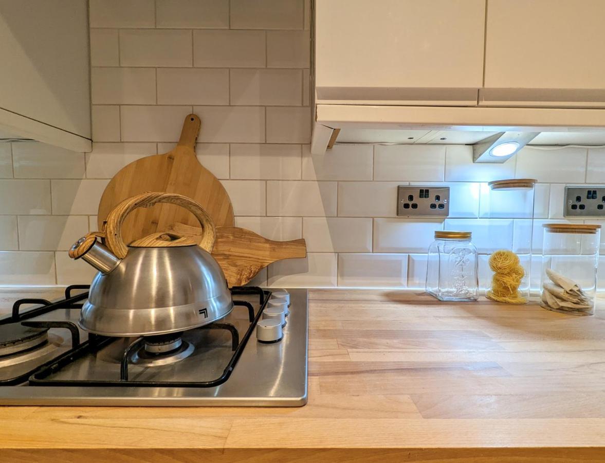 1bd In Leyton Zone 2 * Londen