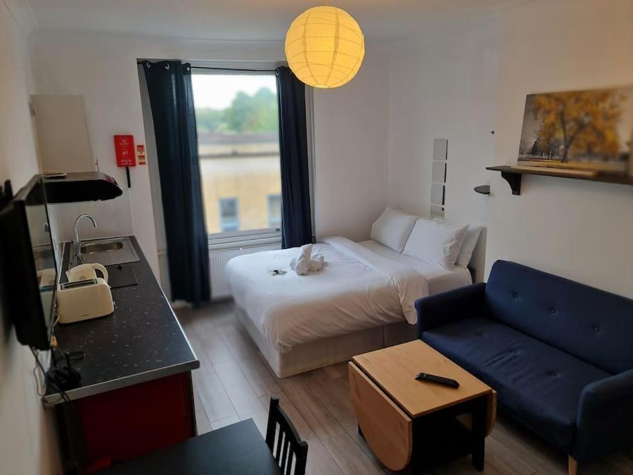 Chic & Modern In Caledonian Rd London