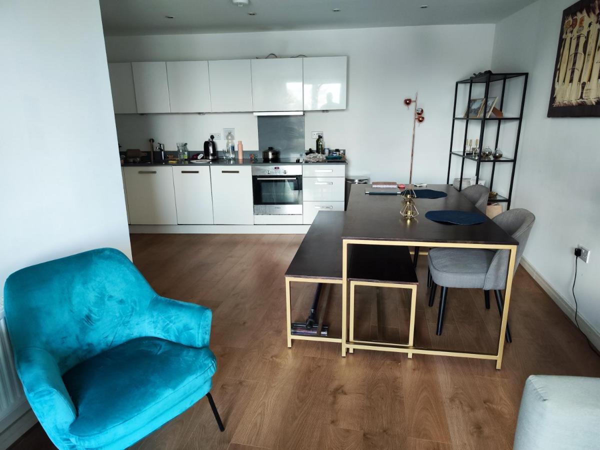 Apartment Cosy And Spacious In Forest Hill