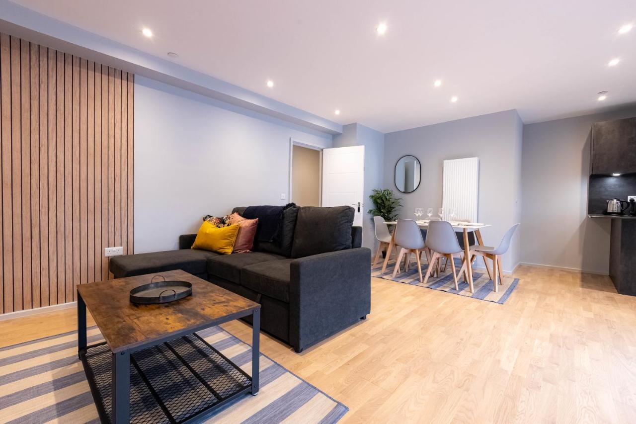 Luxurious Hackney Near Train Station London