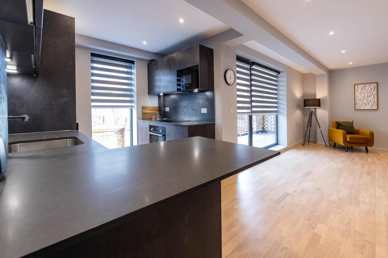 Luxurious Hackney Near Train Station Holiday home