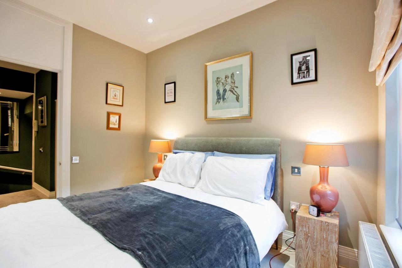 Apartment 3 Bedroom Modern Mews House