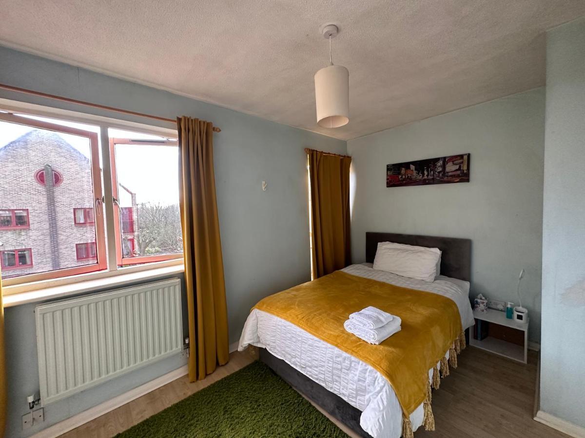 Cozy Private For Single Use Privatunterkunft London