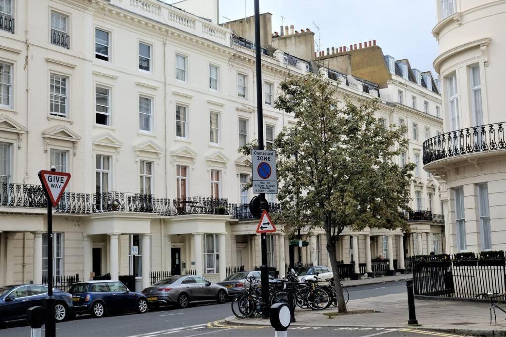 Bright Near Hyde Park Leilighet London