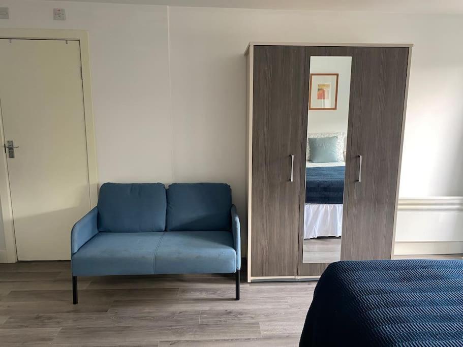 Studio In Seven Sisters London