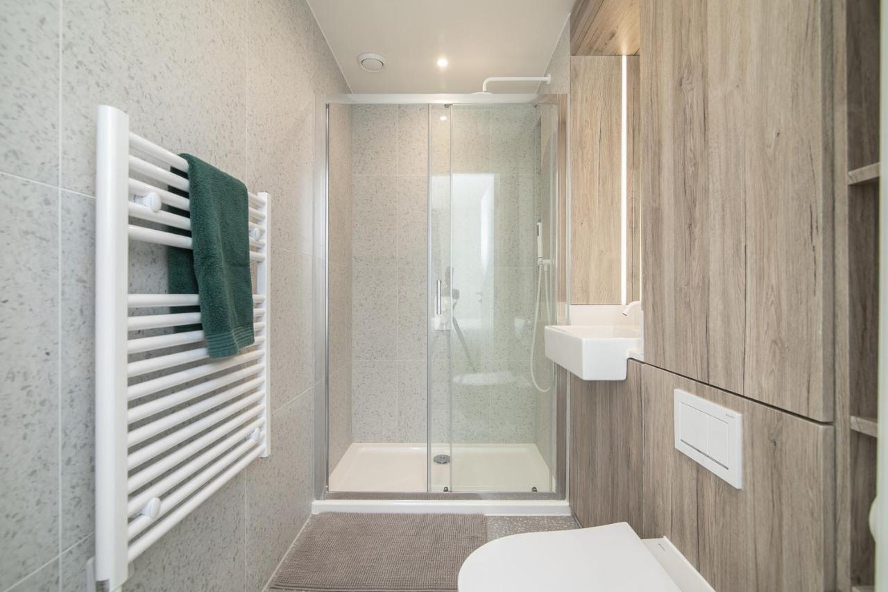 Privat overnatting In Shared Luxury Flat London