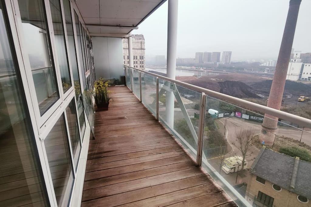 Custom House Apartamento *