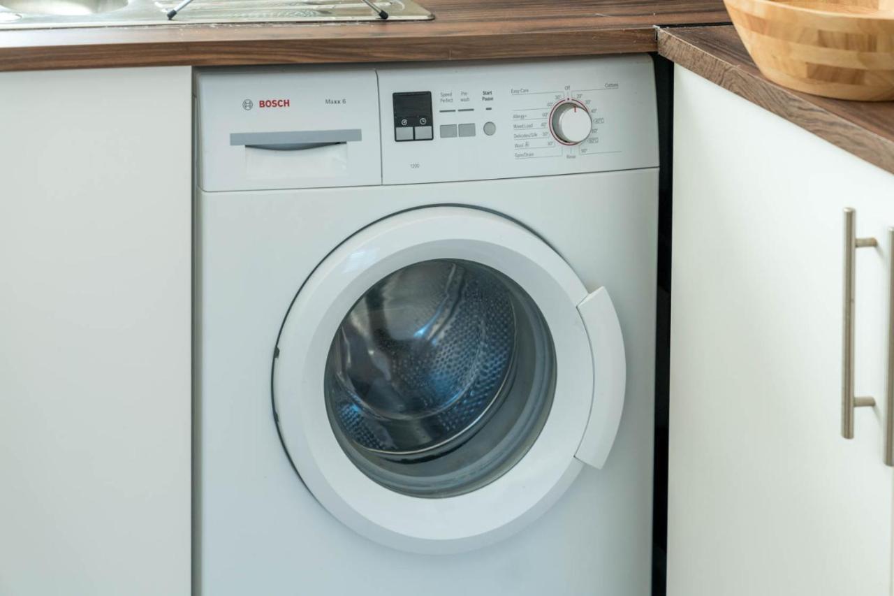2 Bedroom Flat Near Excel Leilighet