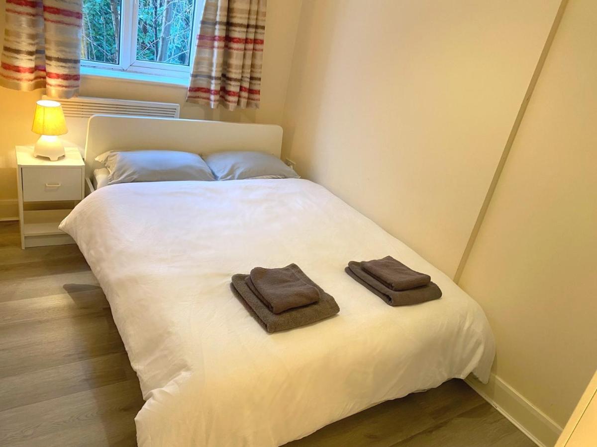 Lovely 1-bedroom Flat In Apartment