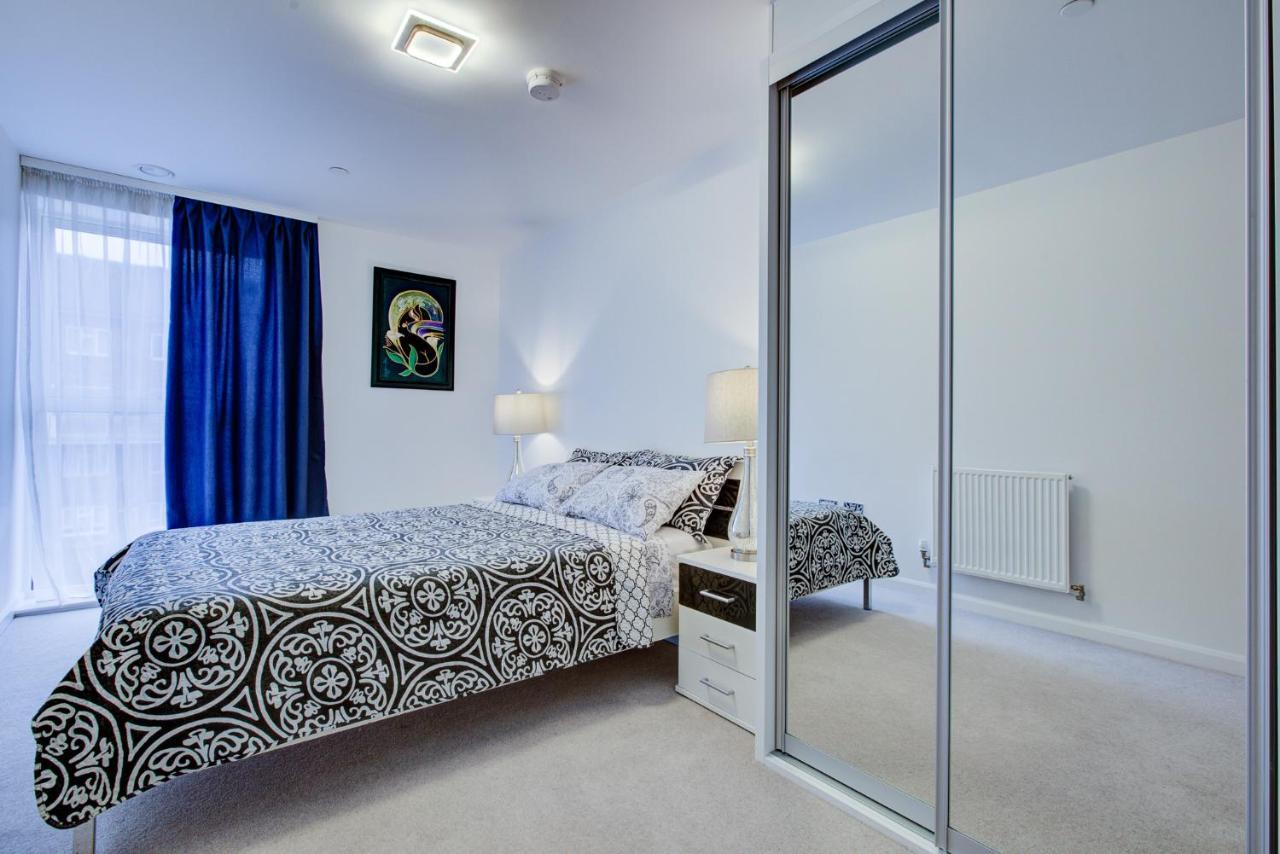 2 Bed 2 Bath Modern In East Acton Appartement