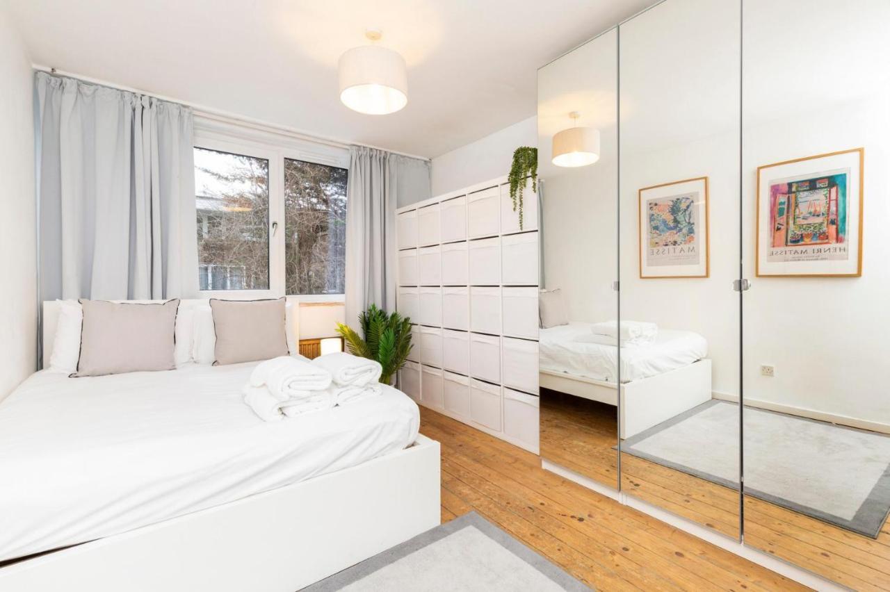 Contemporary 2bd Garden Maisonette Near Angel Apartment London