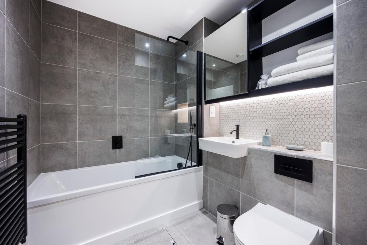Luxury Spacious 2 Bed Apartment, - Sk Leilighet *