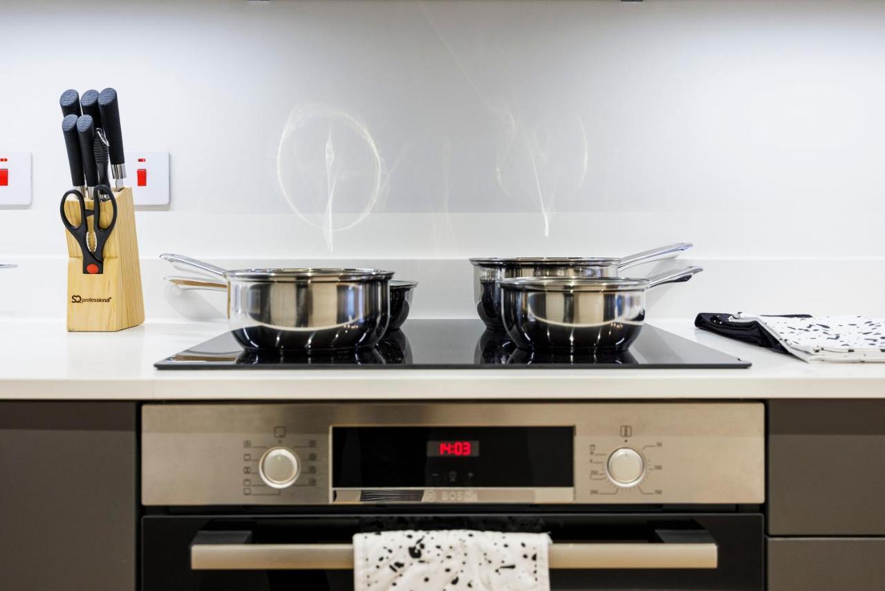 Luxury Spacious 2 Bed Apartment, - Sk Leilighet London