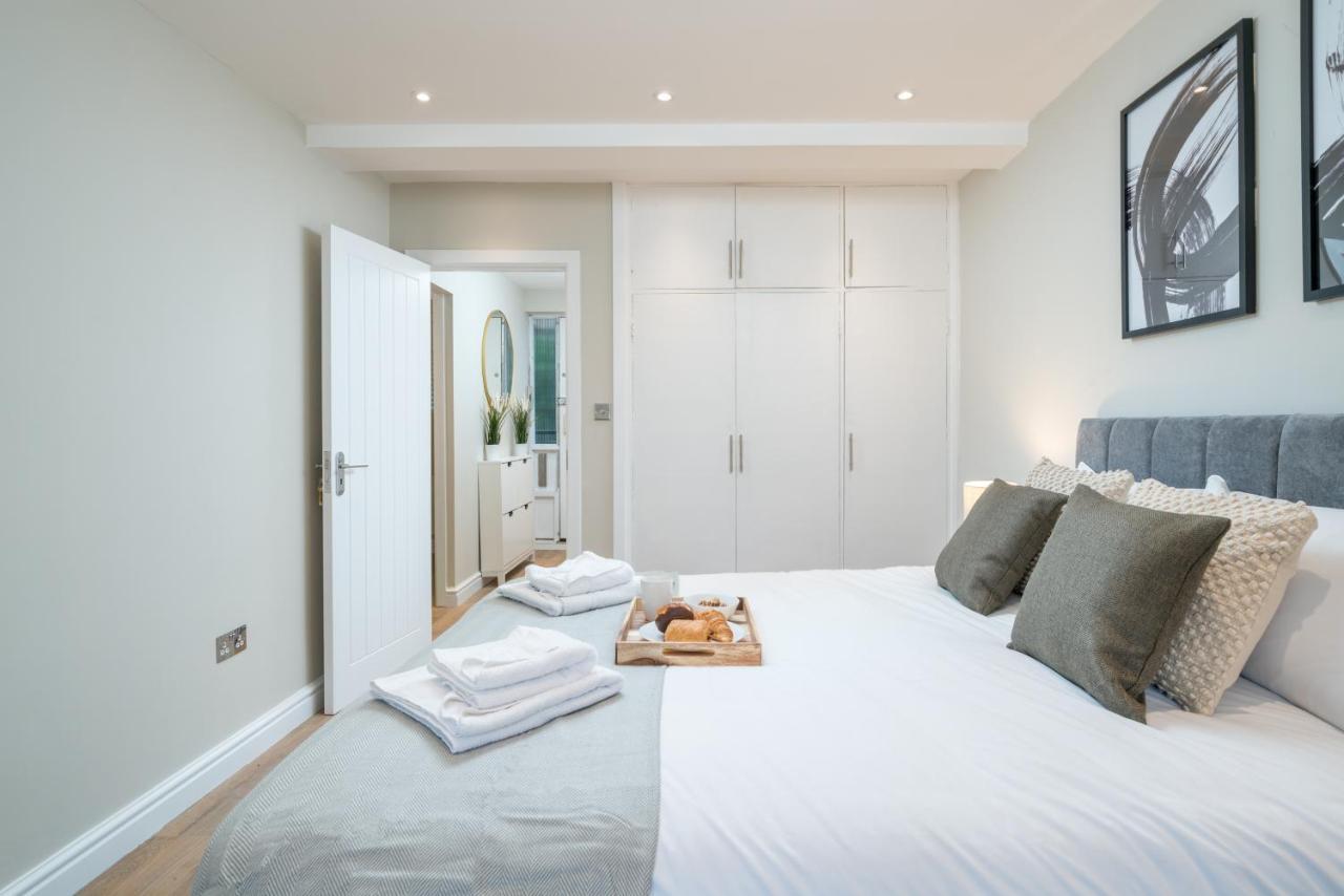 Westfield 2 Bedroom Near Notting Hill * London