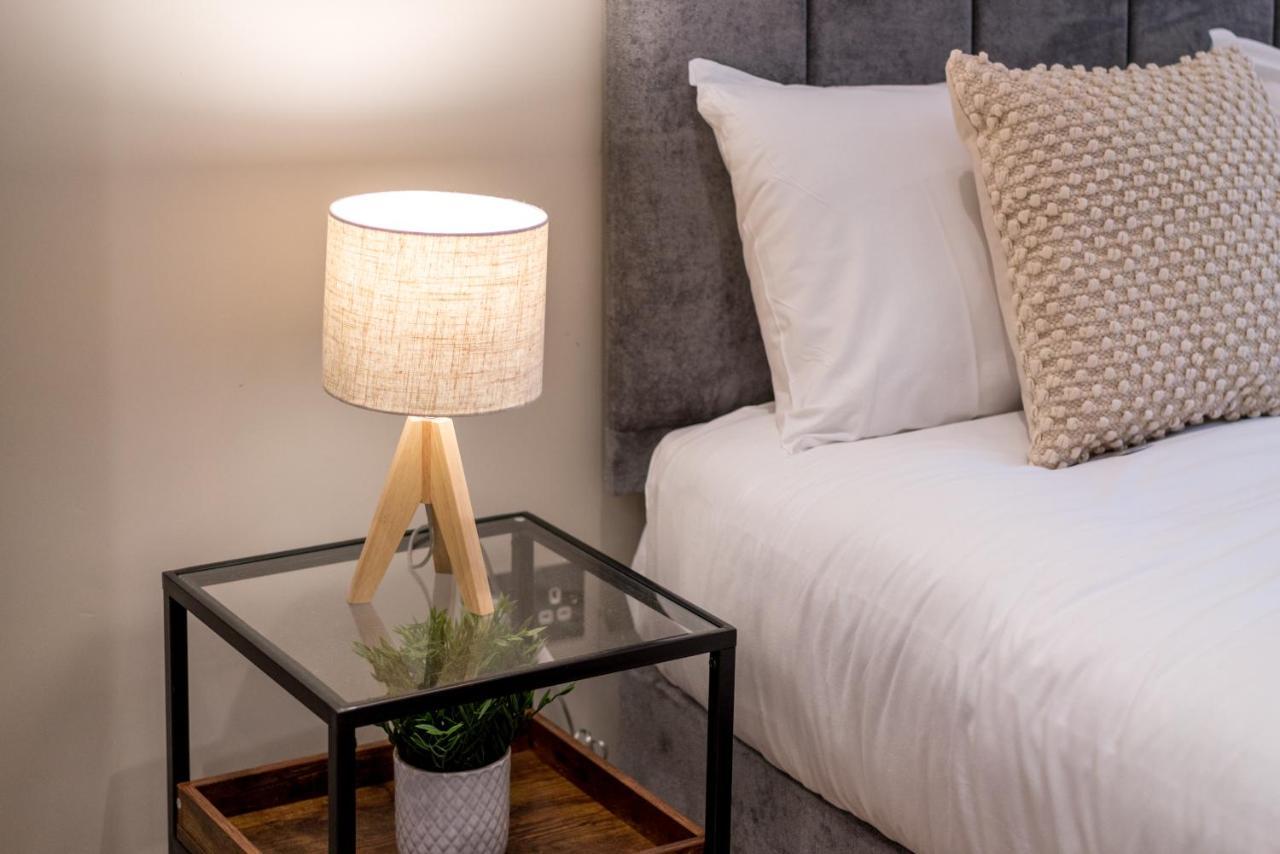 Appartement Westfield 2 Bedroom Near Notting Hill Londen