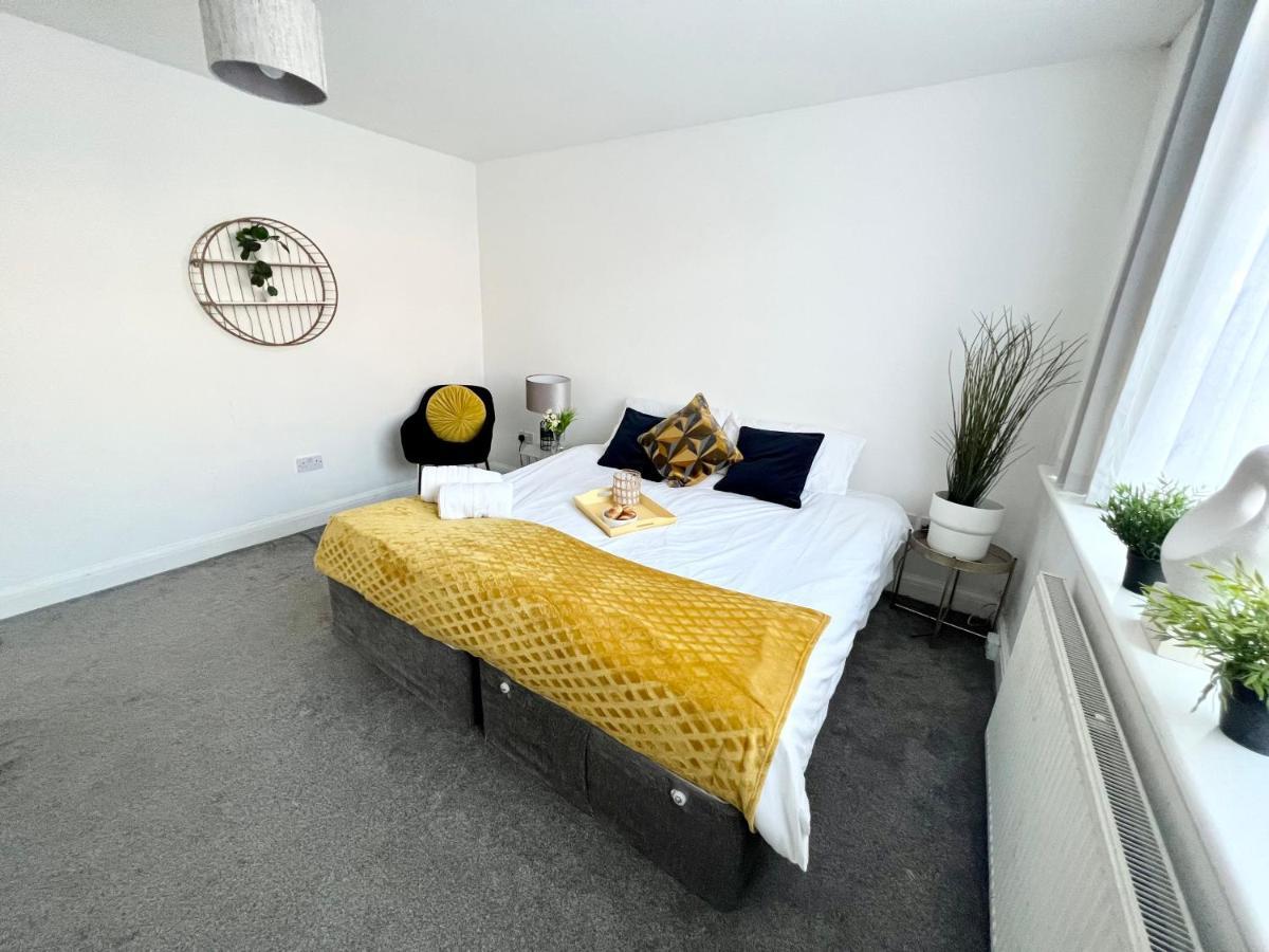 Сasa de vacaciones 3 Cosy Homes Walking Distance To Mall With Parking Available To Book Separately 3 Bed House Or 1 Bed Or Londres