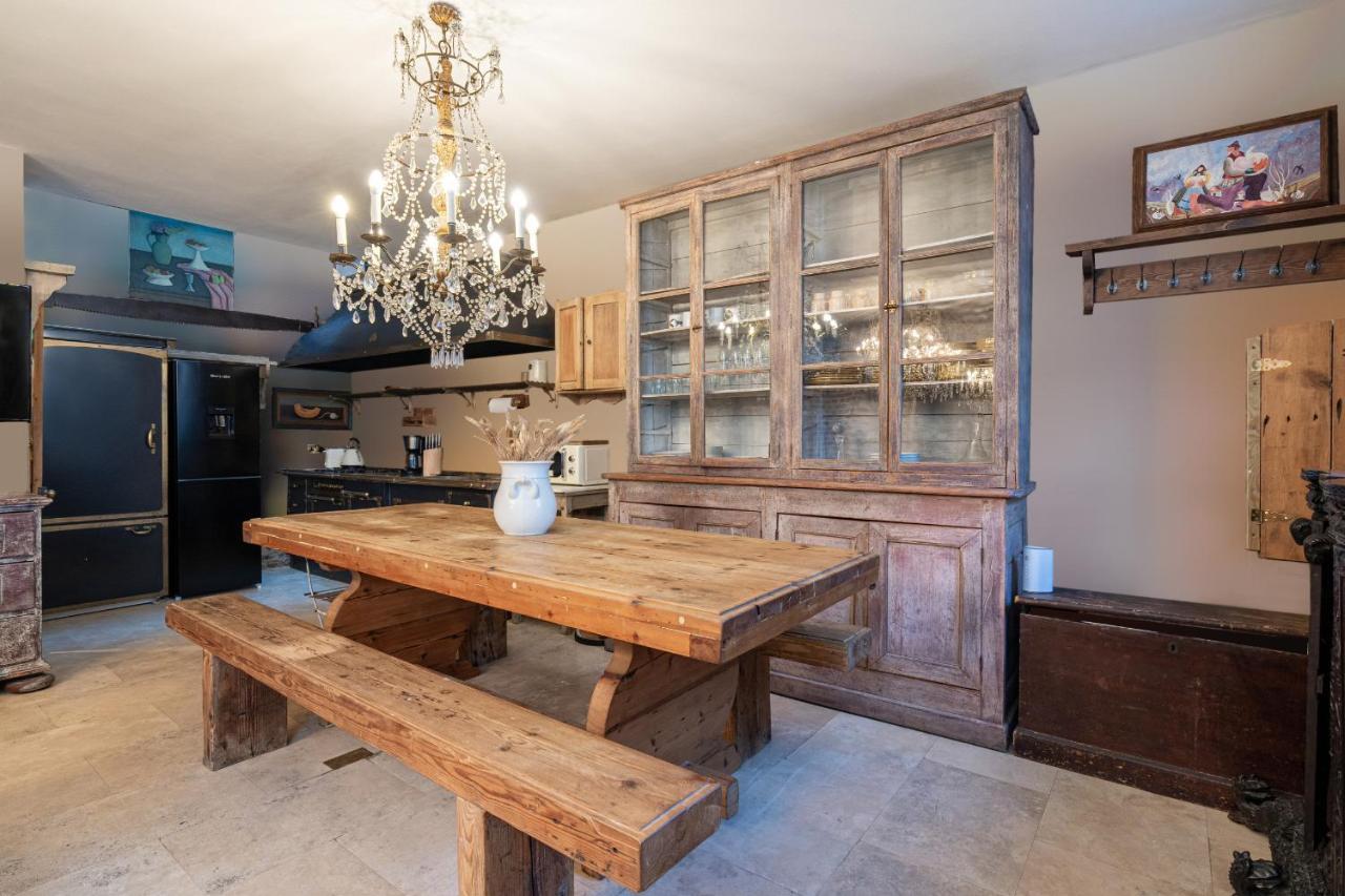 Stone Built Vintage Chic House In The Heart Of Knightsbridge Vakantiehuis Londen