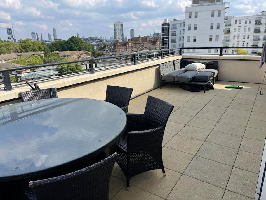 Apartment Large Luxury Penthouse With Free Parking Garage *