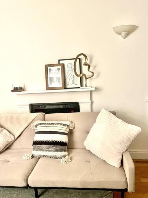 Central Soho Flat Apartment London