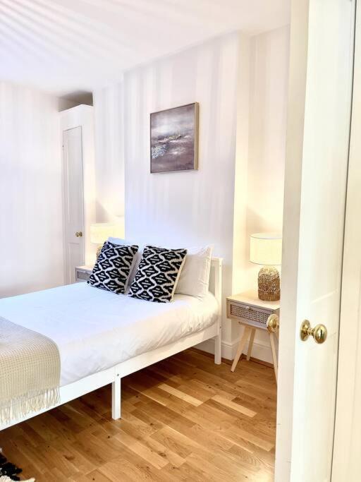 Central Soho Flat Apartment *