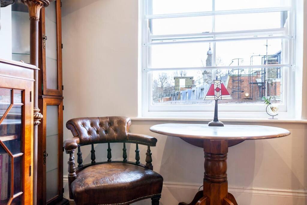 Outstanding Antique 1br Flat In Soho Appartement *