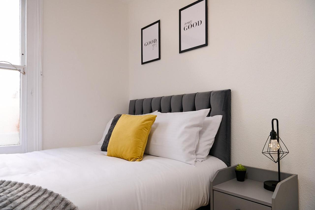 Spacious 3 Bedroom Apartment- Crouch End Apartment *
