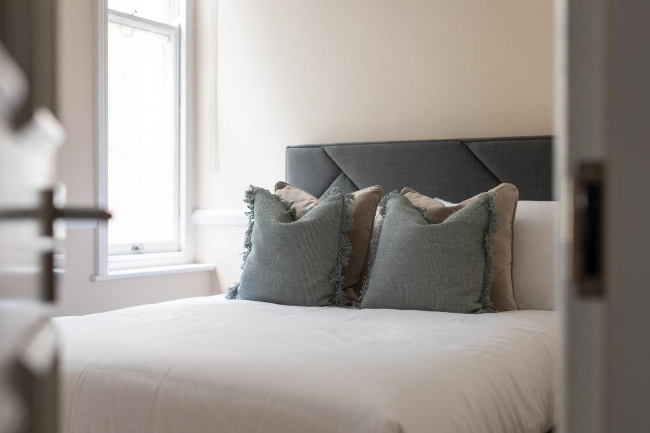 Apartment Super Central! Mayfair Family Flat Sleeps 6