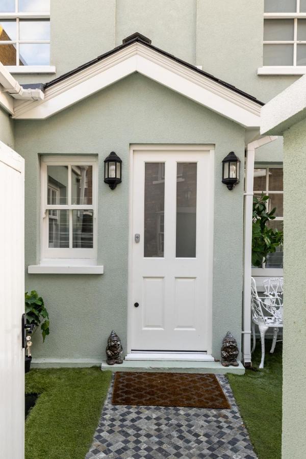 Vakantiehuis Stunning 3 Bed House With Garden Londen