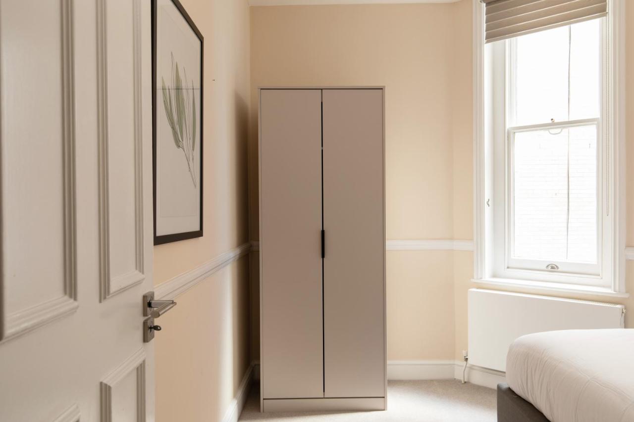 Super Central! Mayfair Family Flat Sleeps 6 *